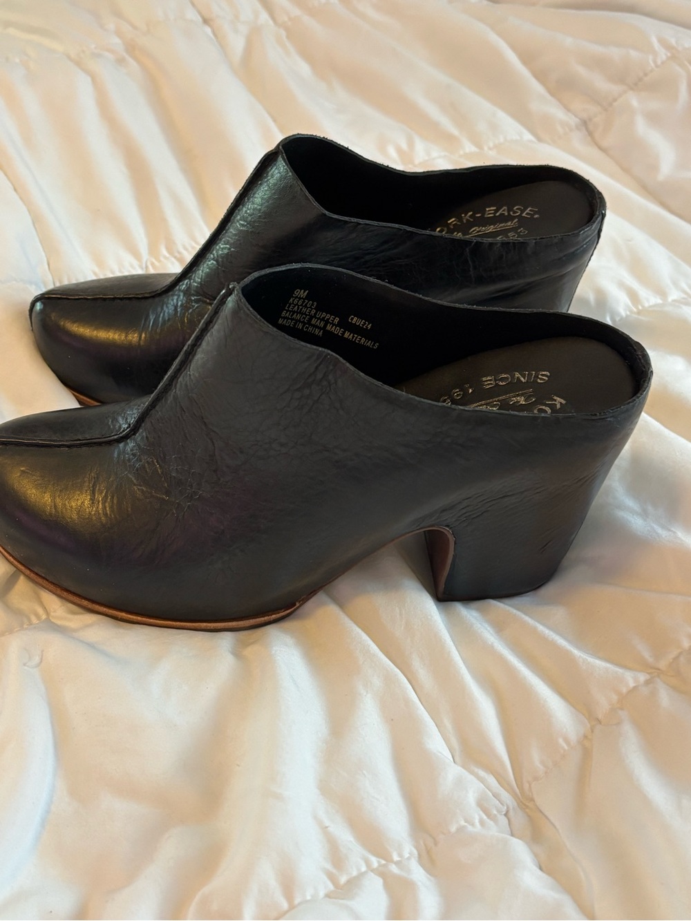 Kork-Ease NEVER WORN size 9, Black Slip-On Leather Mule Heels. Brand new!